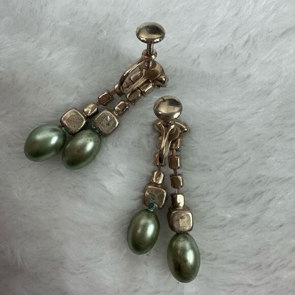 Vintage‎ Womens Green Stone Jewelry Set Bib Style Necklace with Drop Earrings - Picture 5 of 7